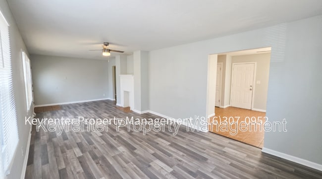 Building Photo - 1817 E 83rd Terrace