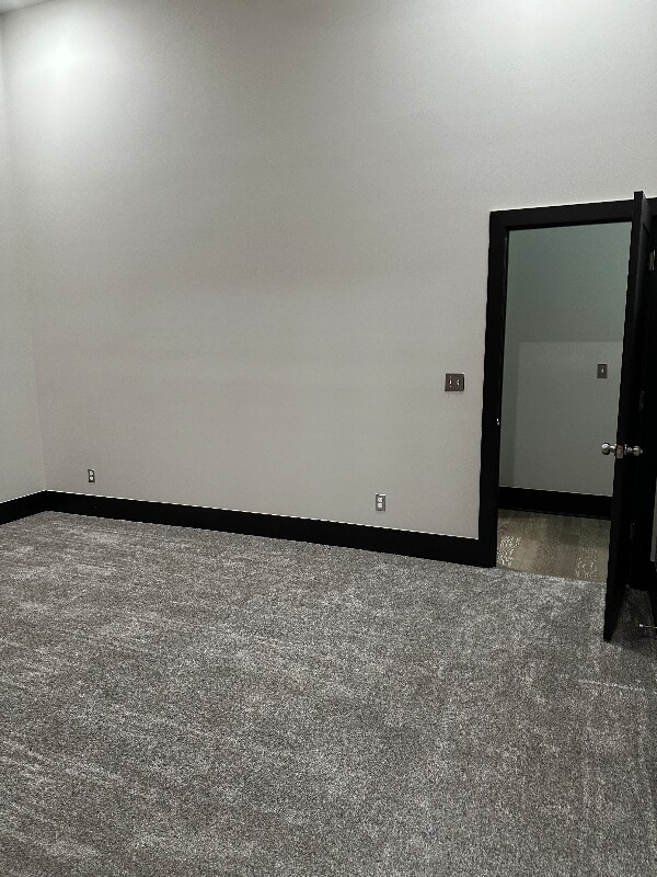 Building Photo - 430-432 Main St