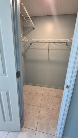 Building Photo - 614 Caribou Ct