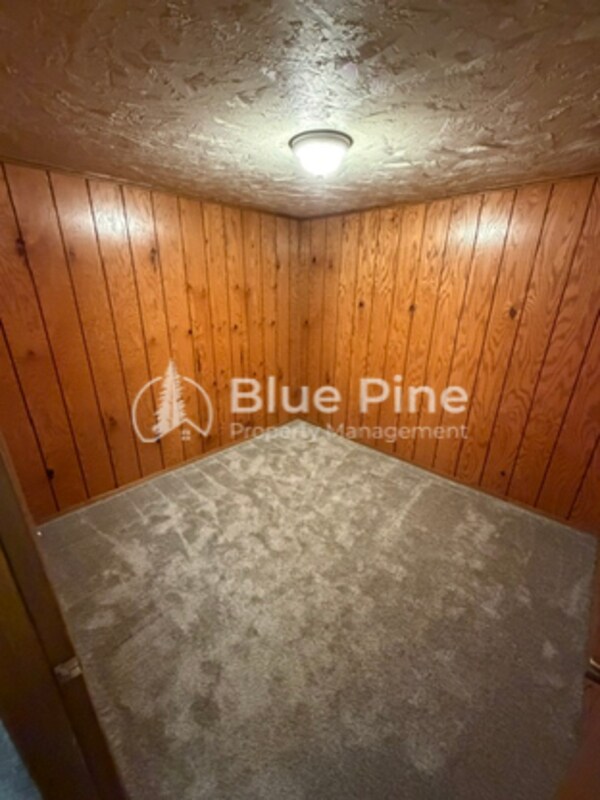 Building Photo - 648 Buckboard Ln