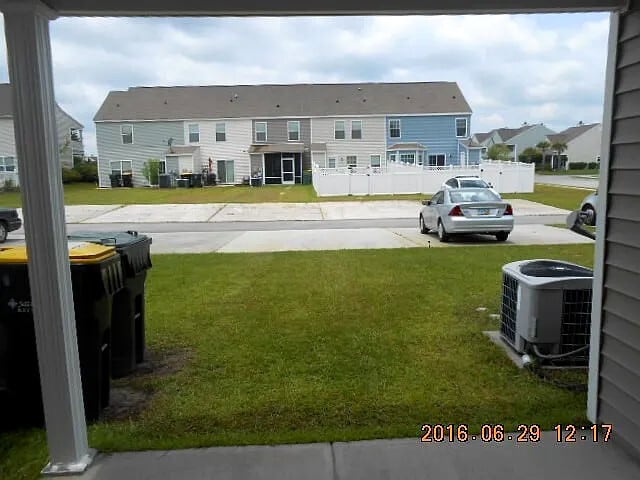 Building Photo - 125 Fairgreen St