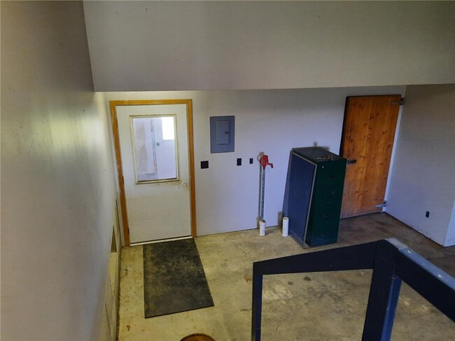 Building Photo - 5476 Stone House Rd