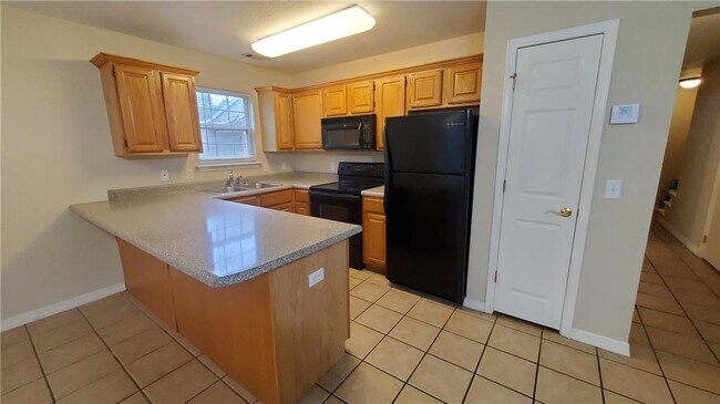 Building Photo - 2431 Bowman Dr