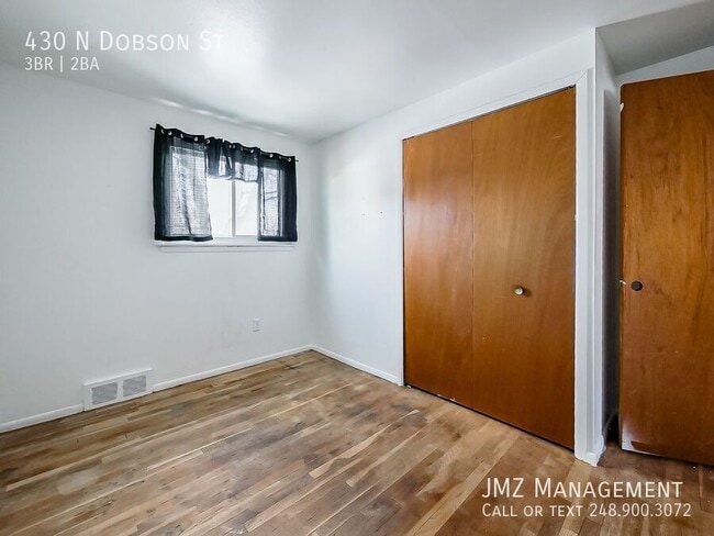 Building Photo - 430 N Dobson St