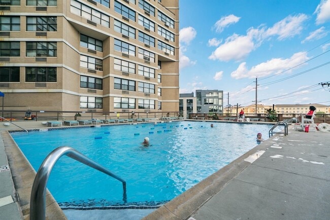 Building Photo - 7004 JFK Blvd E