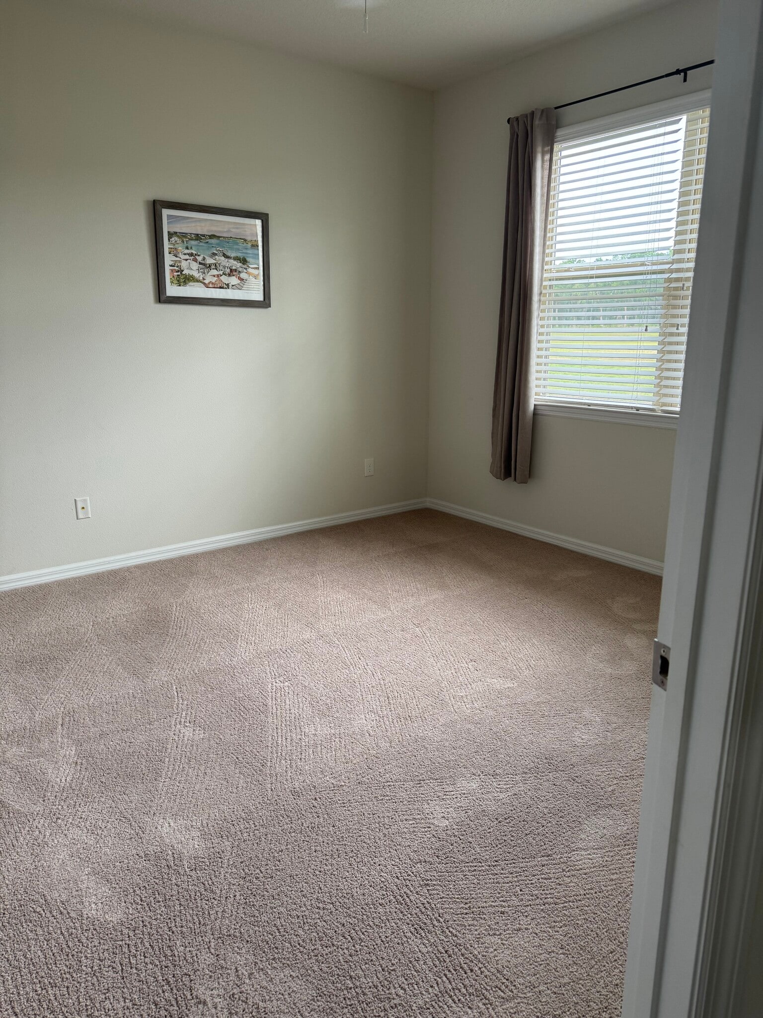 All carpeting just professionally cleaned, and rest stretched - 9645 SW 63rd Loop