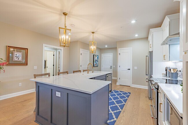 Building Photo - 5211 Highpointe Lakes Dr