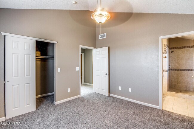 Building Photo - 14217 Thayer Pease Ave