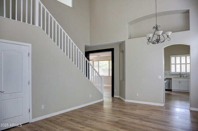 Building Photo - 6656 S Classic Way