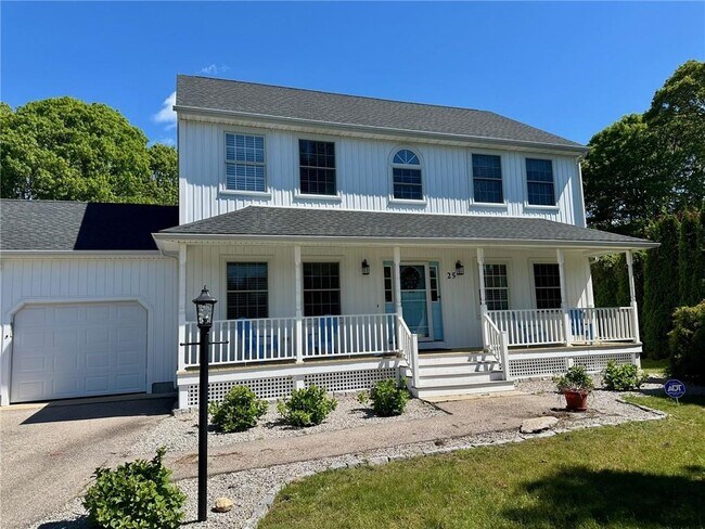 Building Photo - 25 Sycamore Dr