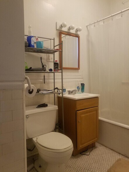 Building Photo - 109 Brainerd Rd