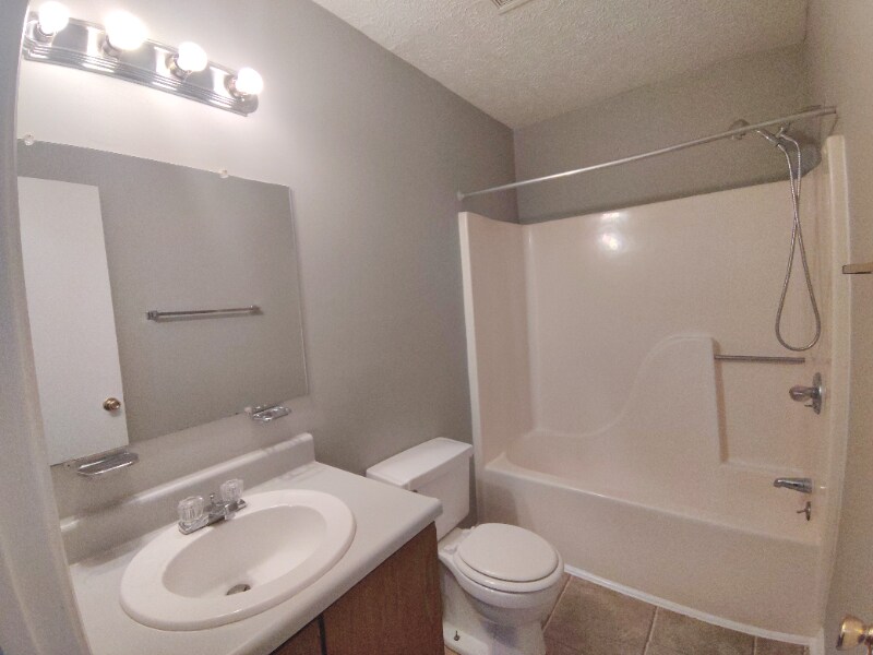 Building Photo - 81 Duiguid Dr