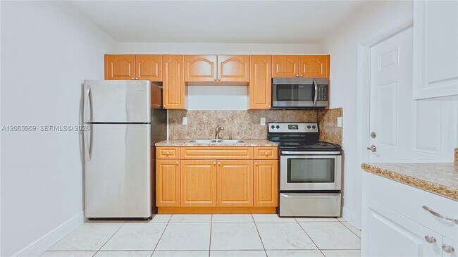Building Photo - 286 NW 39th St