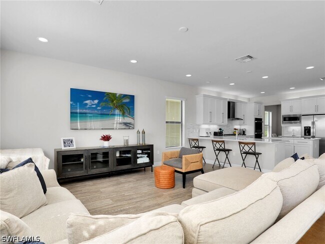 Building Photo - 4478 Kensington Cir