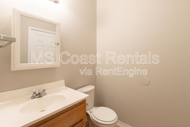 Building Photo - 15815 Adam Rd