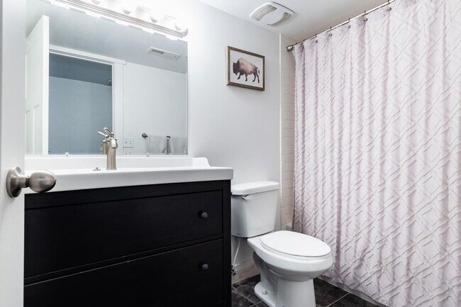 Building Photo - Aspen Pointe Heber Home