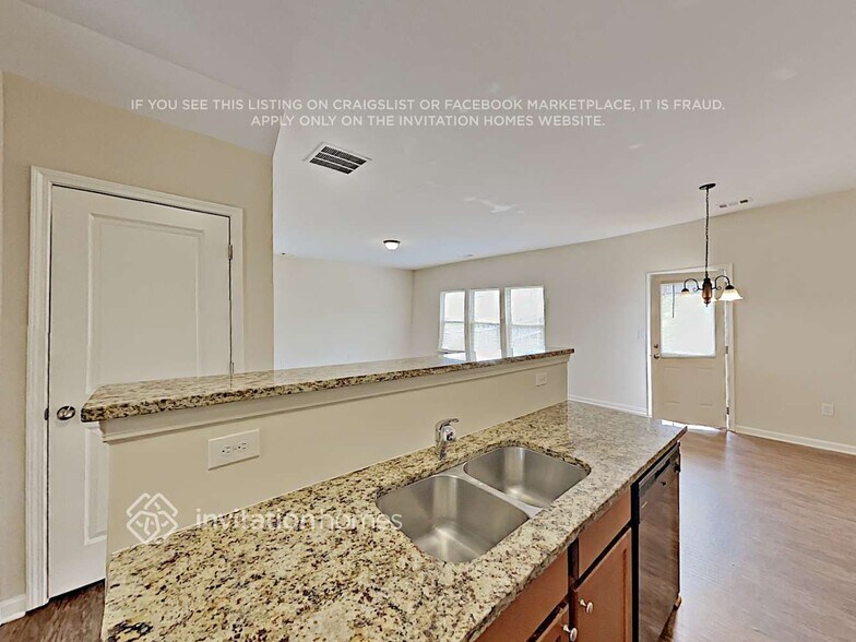 Building Photo - 342 Forrest Hills Dr