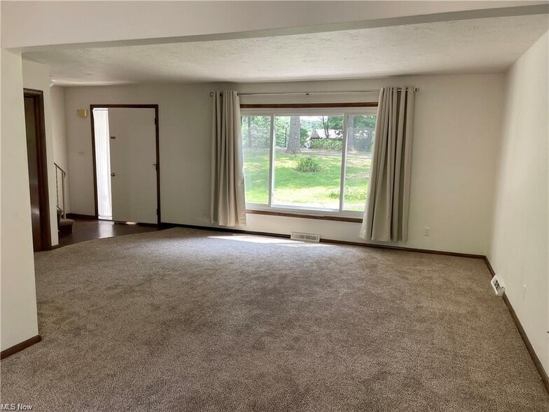 Building Photo - 4435 Ridgedale Dr