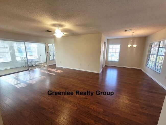 Building Photo - Beautiful 2 Bedroom / 2 Bathroom Waterfront End Unit in Heritage Lake (55+ Community)