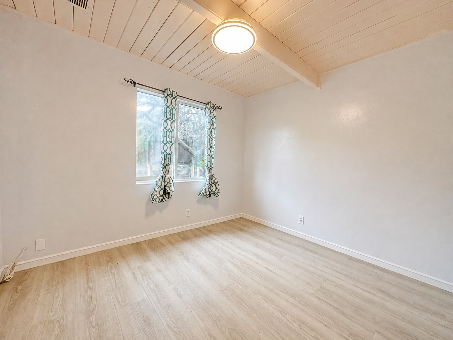 Building Photo - 3160 Groom Dr