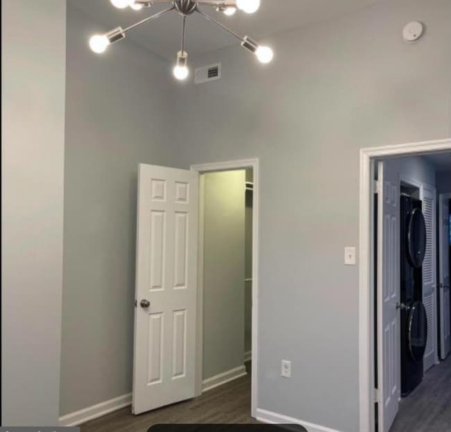 Building Photo - 1530 Marion St NW