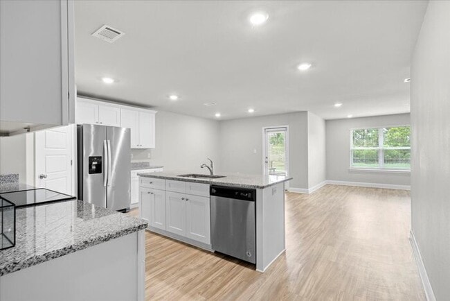 Building Photo - 18401 Elkwood Dr