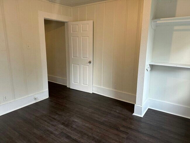 Building Photo - 6833 Avenue C