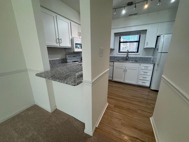 Building Photo - Upgraded 2 Bed | 2.5 Bath Townhome In Cary...