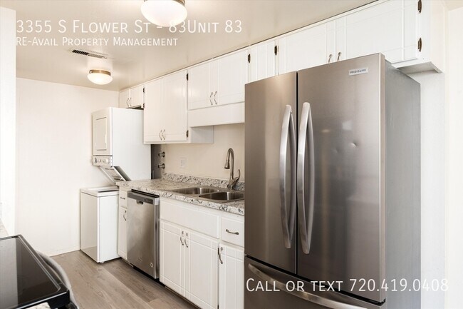 Building Photo - 3355 S Flower St