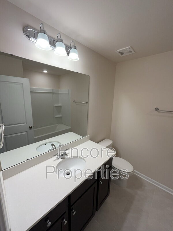 Building Photo - 305 Ribbon Rail St