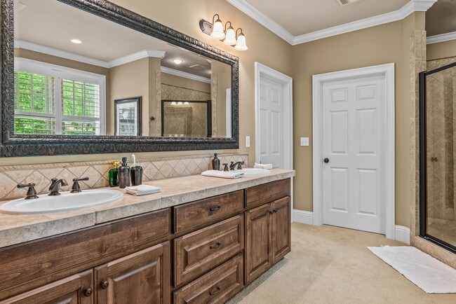 Building Photo - 1171 Wrayswood Cir