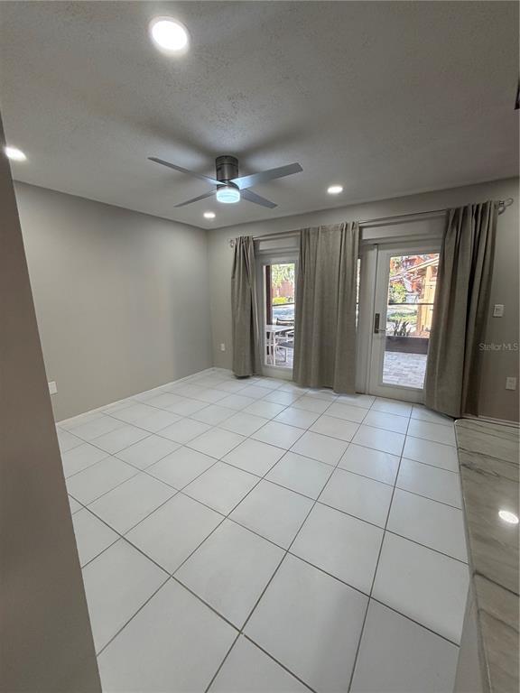 Building Photo - 799 Fairwood Ln