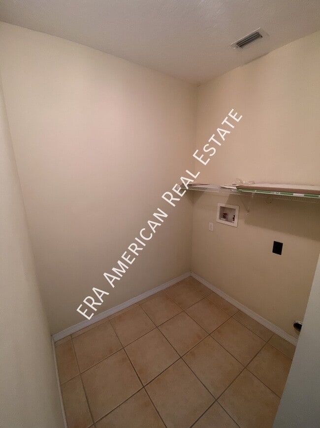 Building Photo - 96 2nd Ave