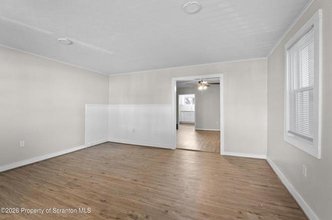 Building Photo - 302-304-304 Vine St