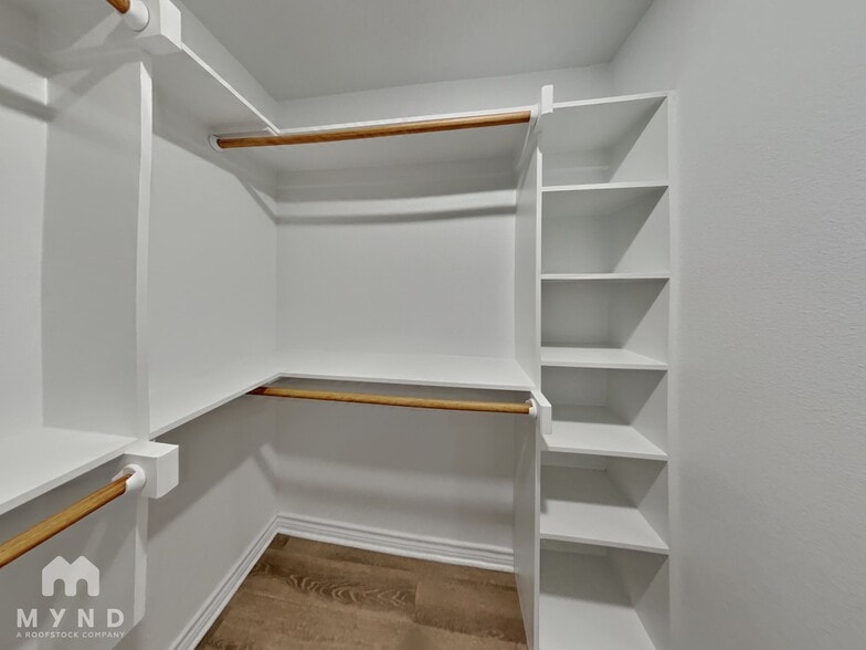 Building Photo - 5401 Ashworth Ct