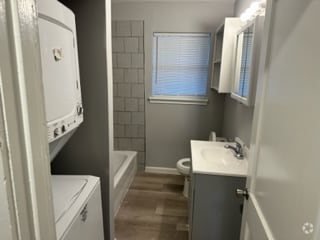 Building Photo - 109 Dooley St