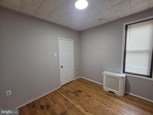 Building Photo - 633 E Allegheny Ave