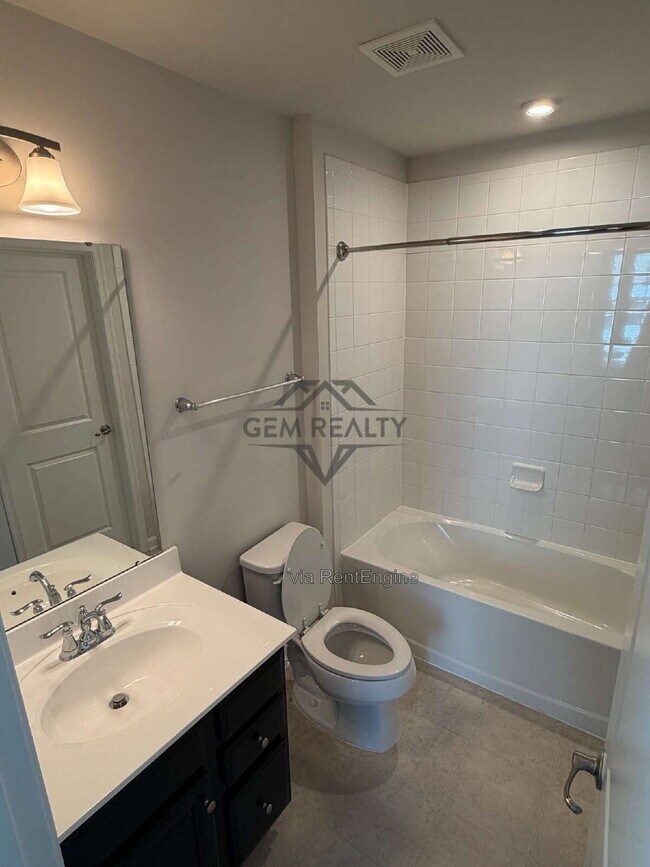 Building Photo - 501 Rolling Valley Dr