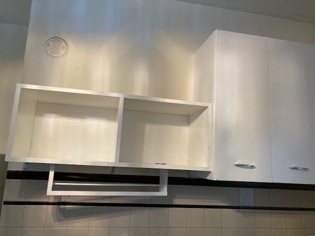 cabinets - 890 Lancaster St