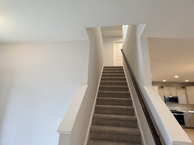 Building Photo - 5879 Wheeler Ridge Rd