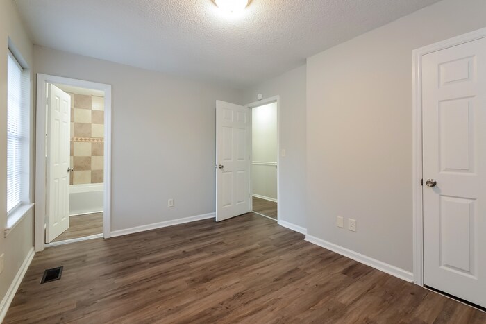 Building Photo - 79 Lawler St