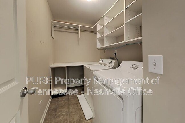 Building Photo - 7539 Kemberton Ct