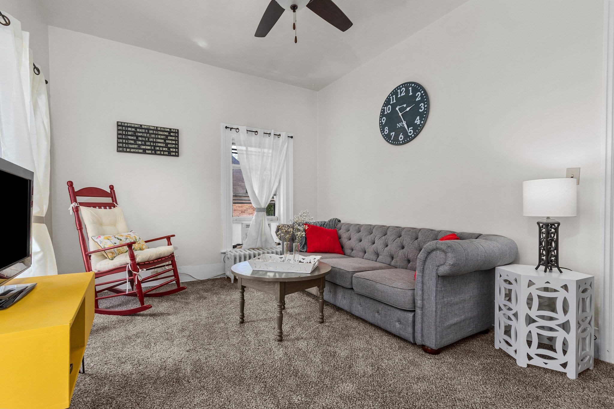 Building Photo - 601 S Walnut St