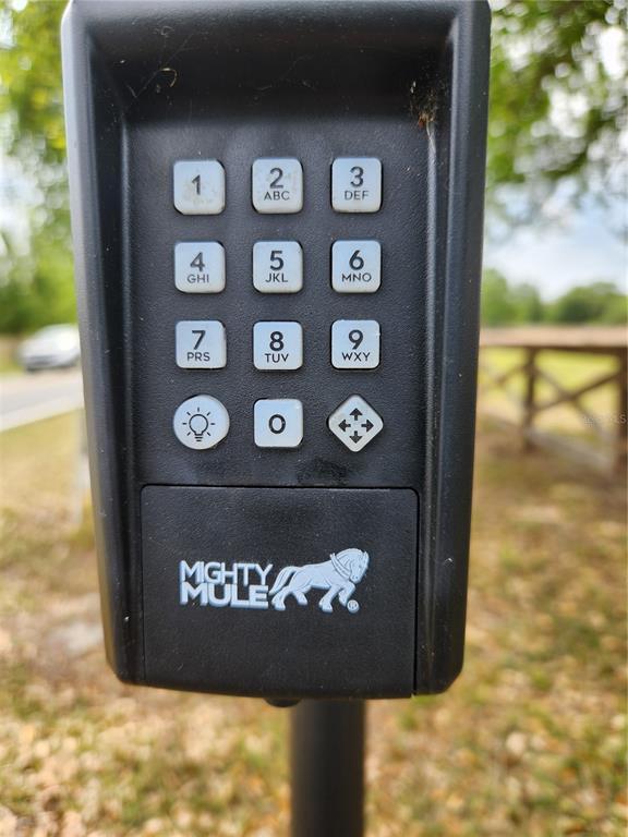 Building Photo - 13832 South Bay Lake Rd