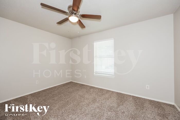 Building Photo - 600 Dayton Rd