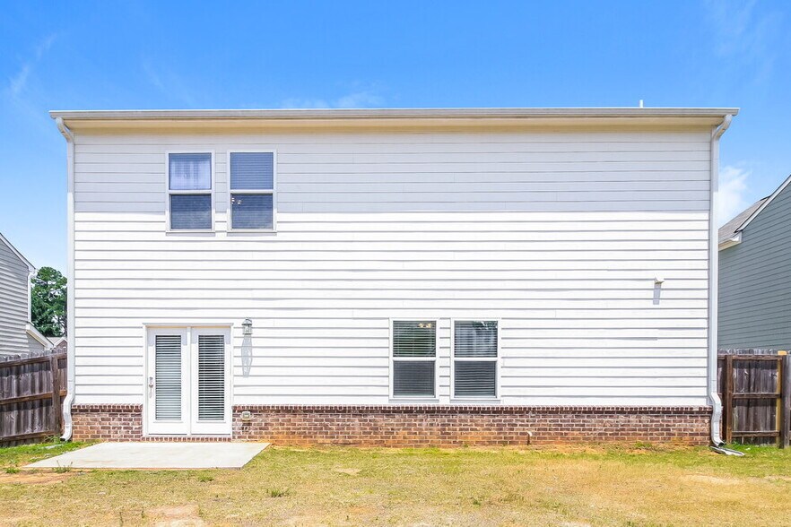 Building Photo - 3865 Place Dr