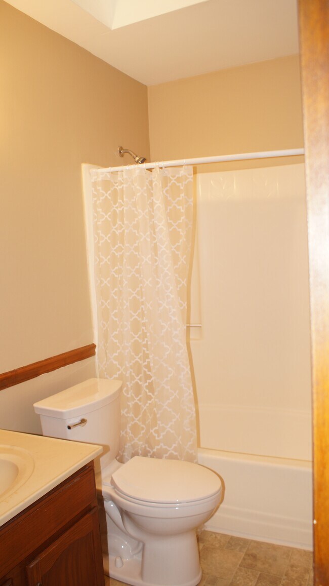 Building Photo - 1504 Crawley Cir