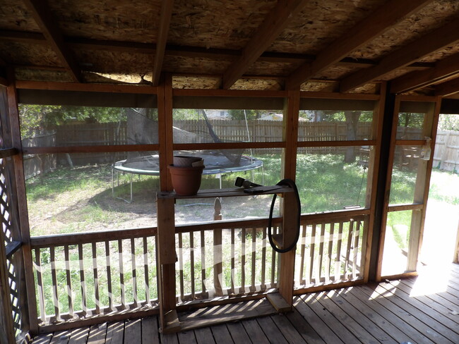 Building Photo - 6610 Beech Trail Dr