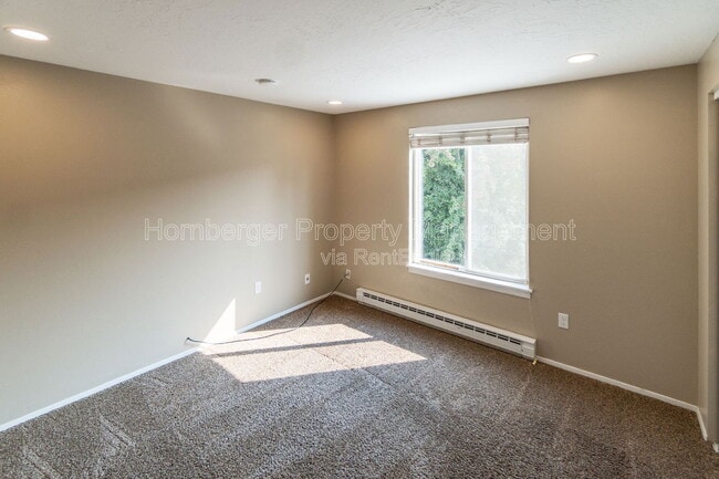 Building Photo - 4417 S Sheri Ct
