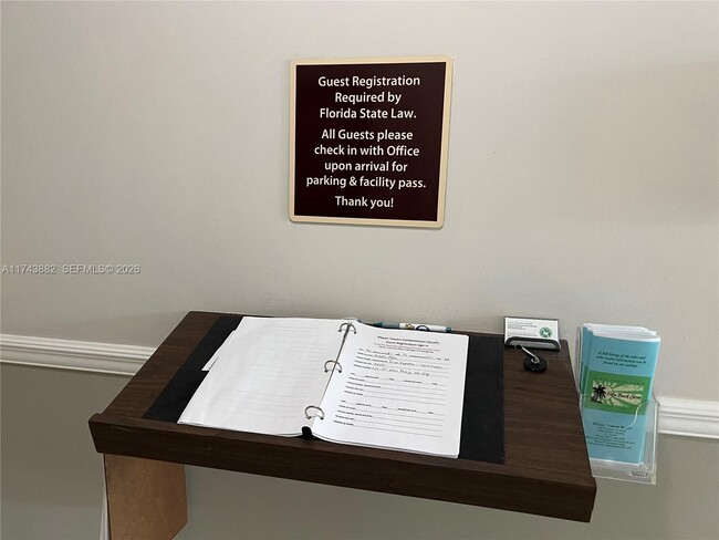 Building Photo - 125 S Ocean Ave